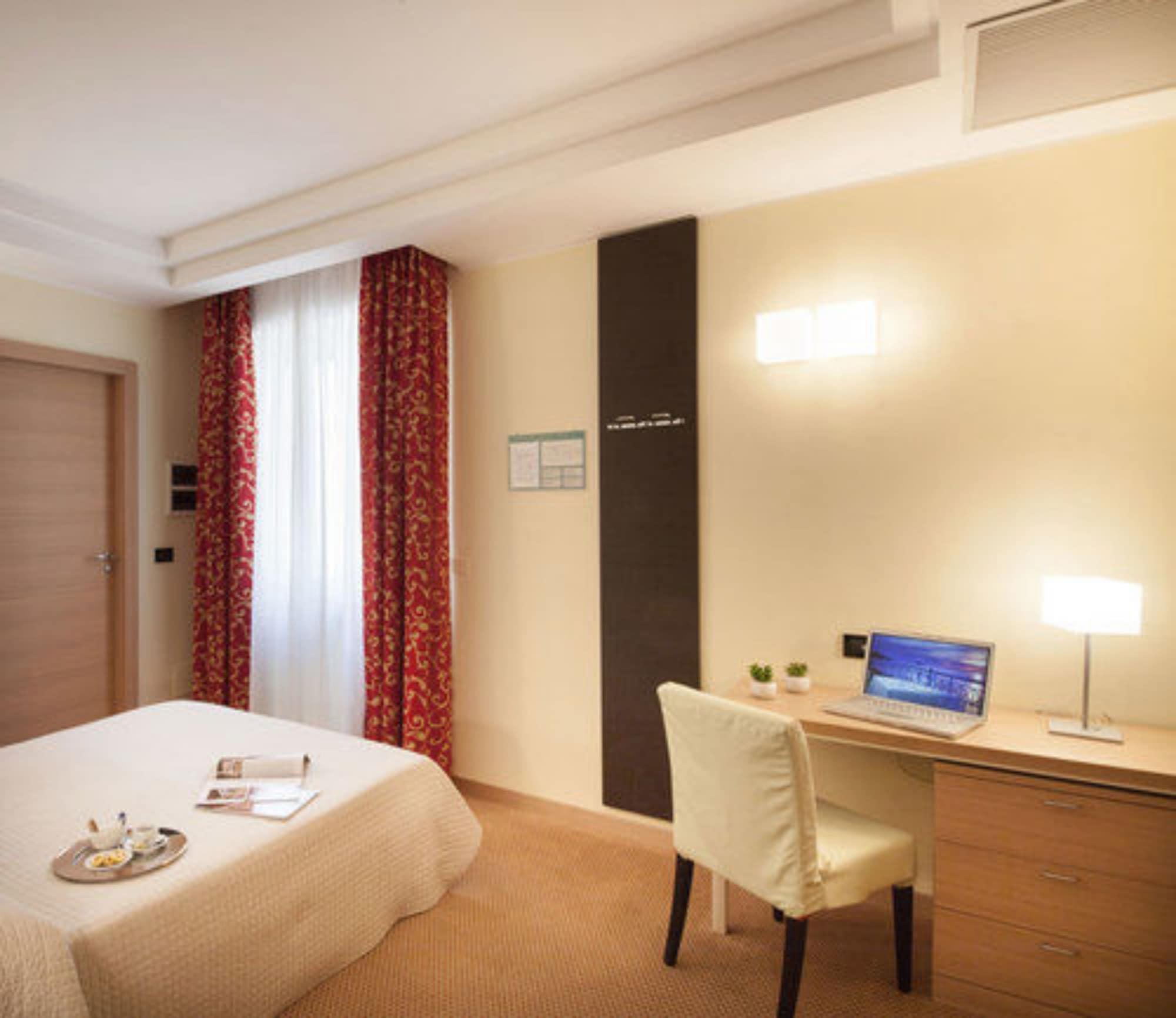 Grand Hotel Spiaggia Alassio Ngoại thất bức ảnh
