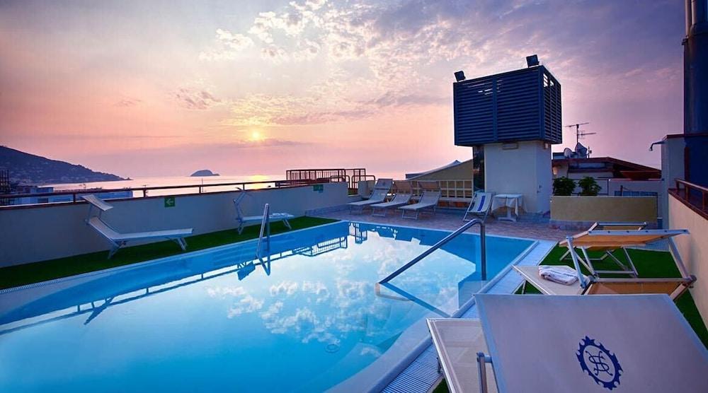 Grand Hotel Spiaggia Alassio Ngoại thất bức ảnh