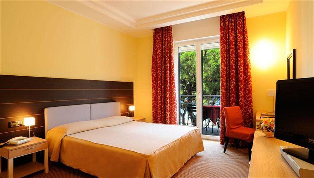 Grand Hotel Spiaggia Alassio Ngoại thất bức ảnh