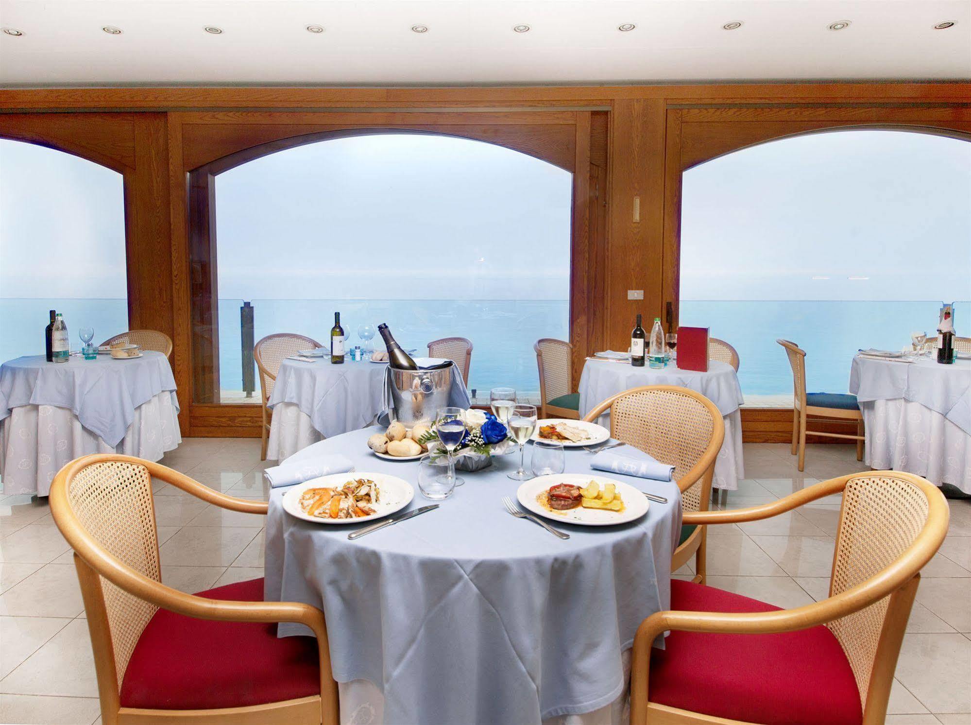 Grand Hotel Spiaggia Alassio Ngoại thất bức ảnh